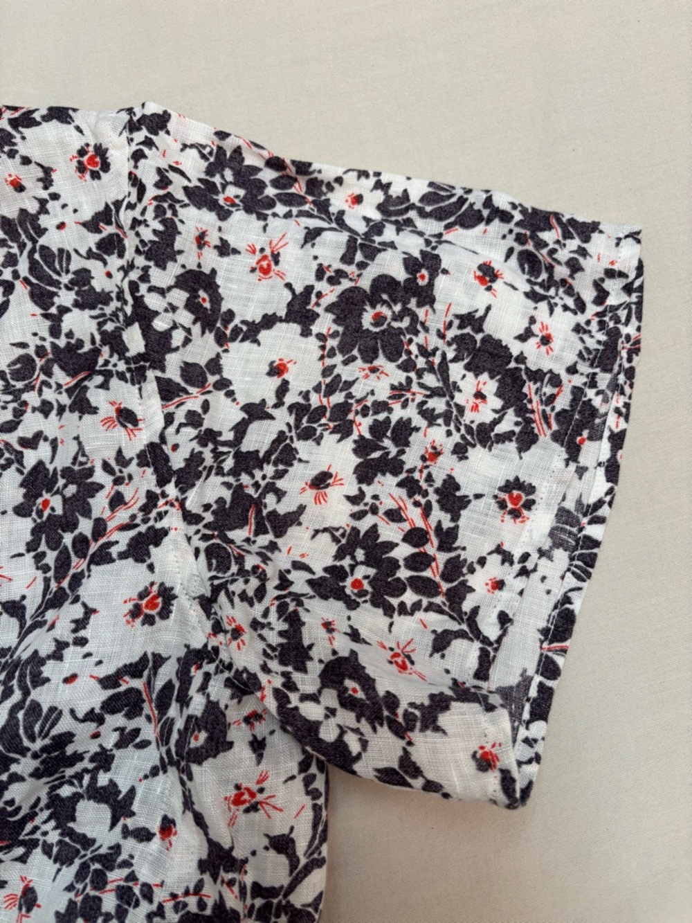 Uniqlo x Liberty Vintage Linen Floral Short Sleeve Blouse - XS - Picture 7 of 7